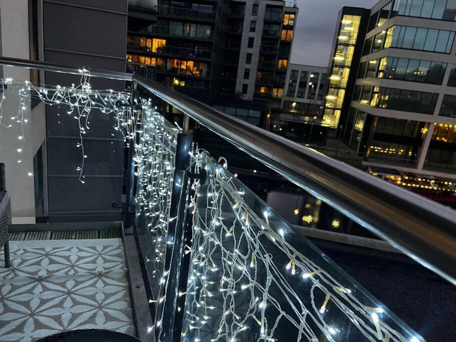 Leeds Clarence Dock 2 Bedroom Apt Exterior foto